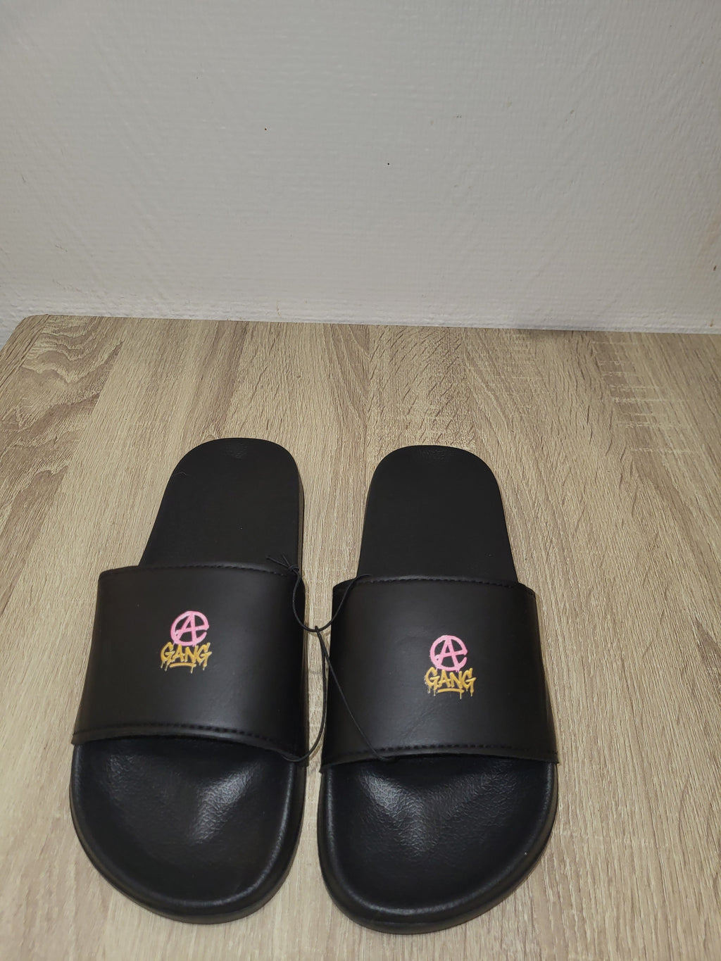 Claquettes Antidérapantes Aop Gang Official